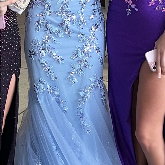 Elegant Lavender Strapless Prom Dress - Picture 4 of 8